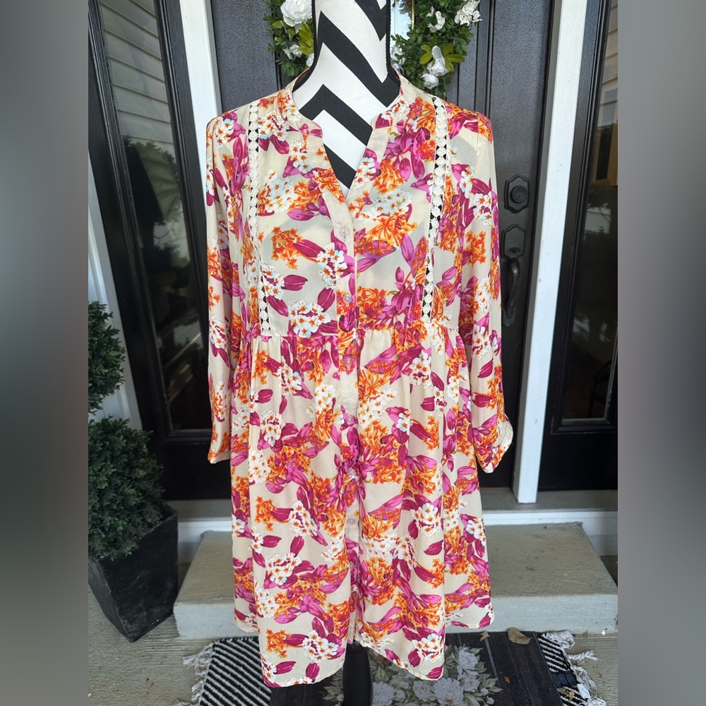 Gorgeous Floral & Flowy Entro Top, Dress, or Tunic Size L